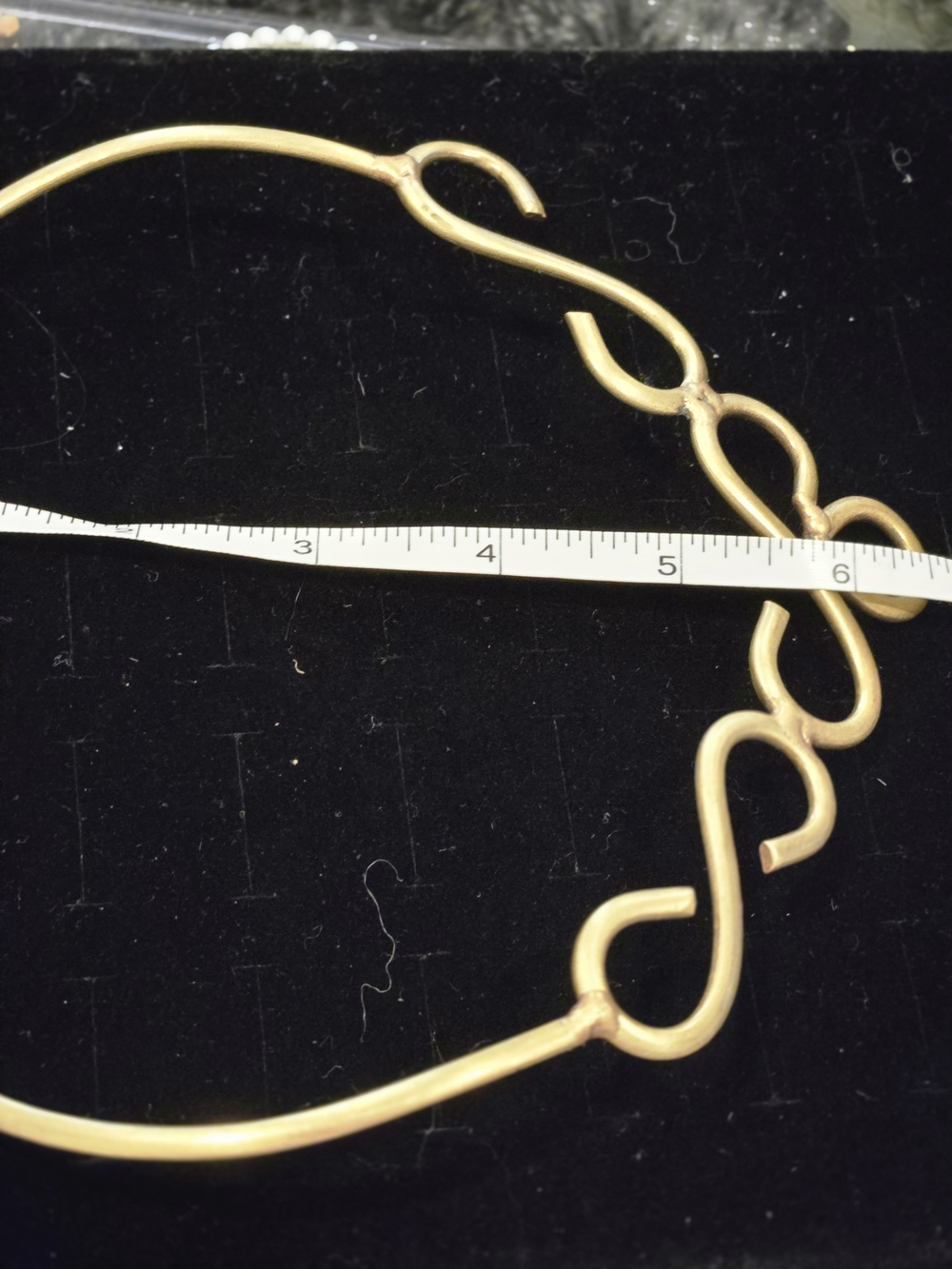 Gold Tone Sculptural Collar Necklace - Vintage Artisan Piece - Picture 9 of 10